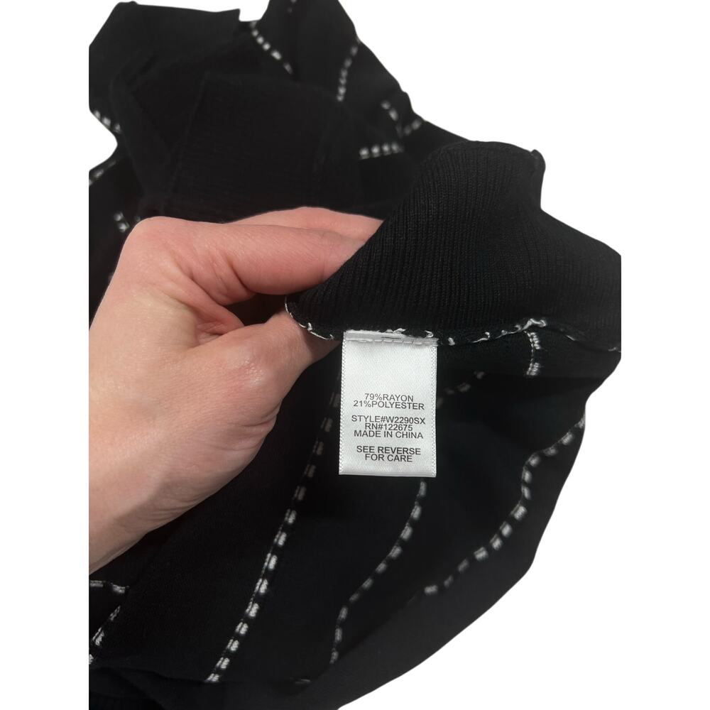 Lety & Me Black Side Detail Sweater 2X NWT | Oversized Knit Minimalist Cozycore - Picture 8 of 8
